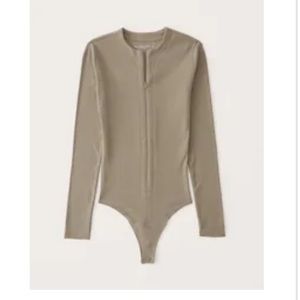 Abercrombie Long-Sleeve Ribbed Zip-Up Bodysuit
